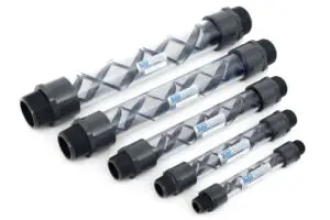 צינורות פלסטיק בצורות שונות